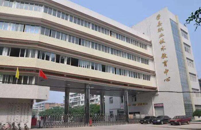 �Ĵ�ʡ�s�h�I�߼��ЌWУ2022����������