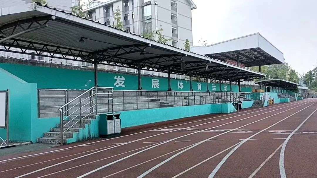 �d���ˇ�g�WУ2022���w�����L����������