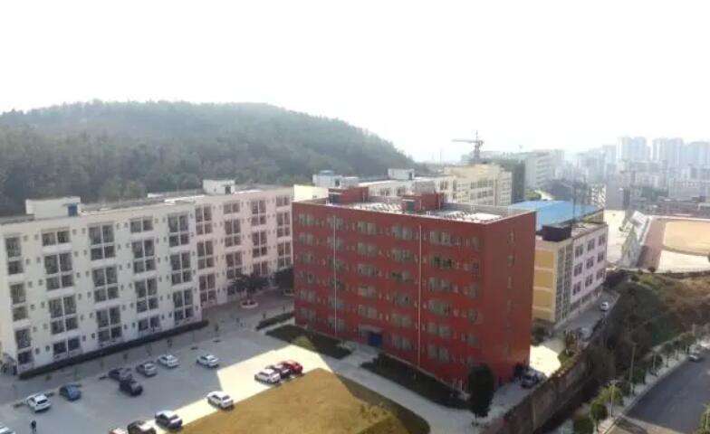 �d��������I���g�WУ2022����������