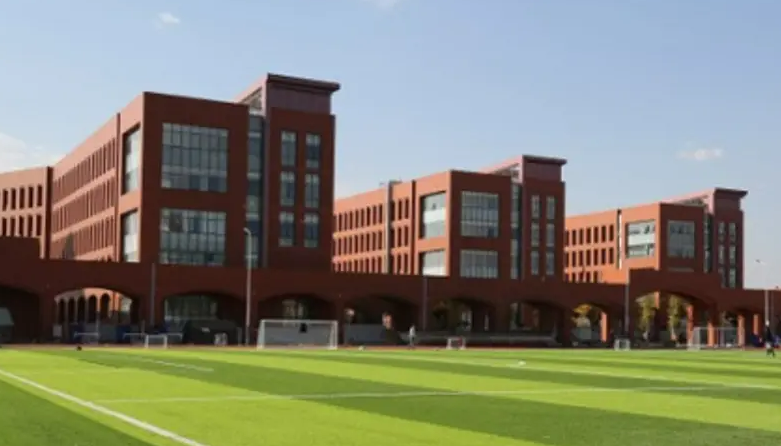 ��Ϫ�h�е��I���g�WУ