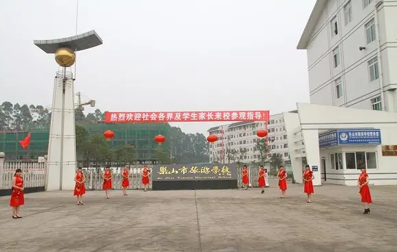 ��ɽ�����ΌW(xu��)У2022����������