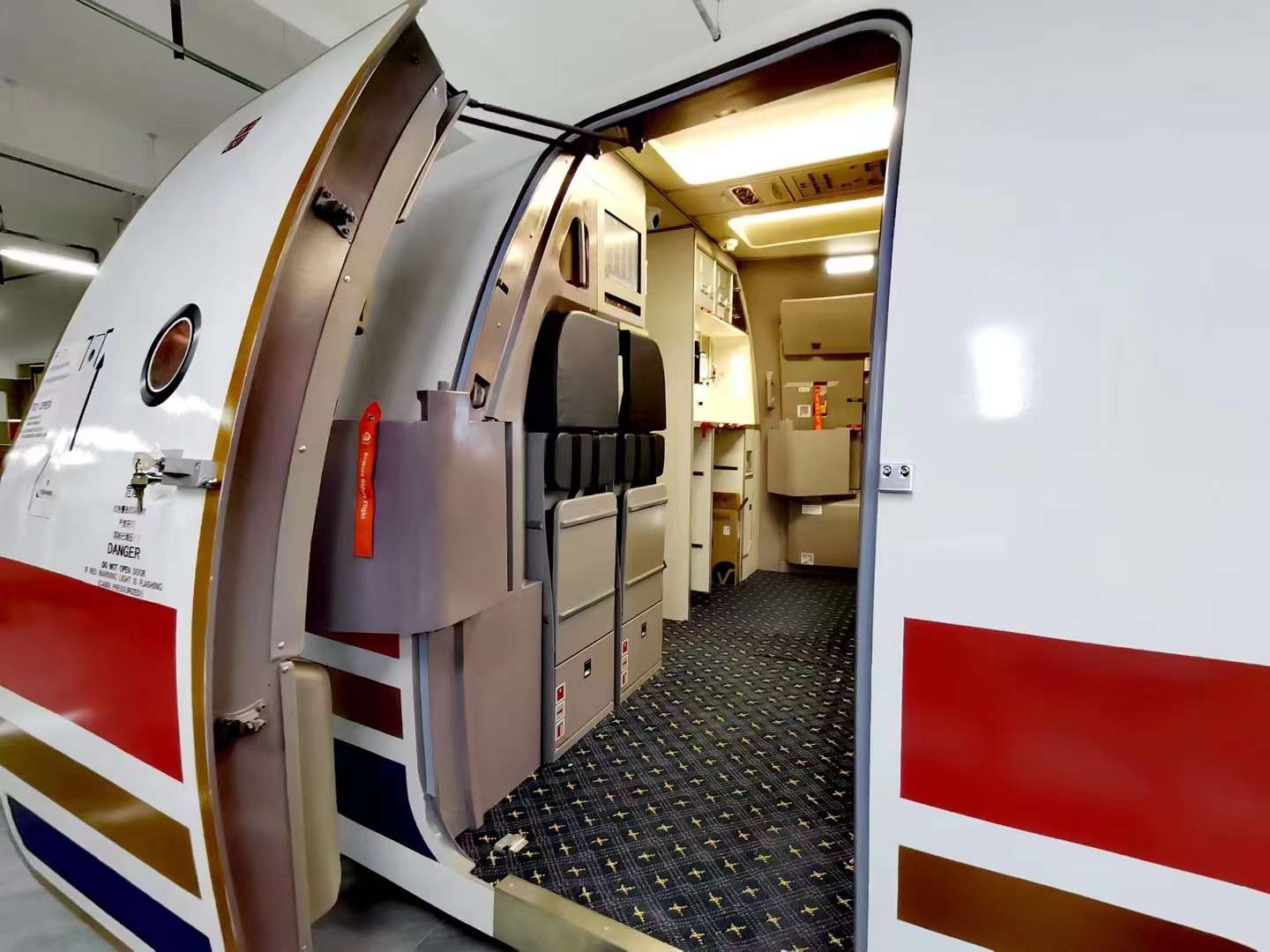 �Ĵ��dꖸ߼������WУ�ɶ�У�^��Ӗ��