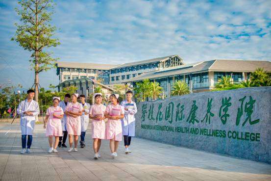 ��֦�����l(w��i)���W(xu��)У2024����������