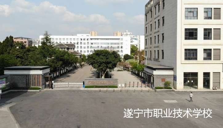 �쌎���I(y��)���g(sh��)�W(xu��)У2024����������