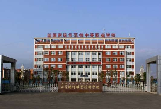 �����F���I���g�WУ2024����������