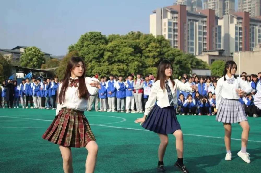 �ɶ��¸߼����WУ2024����������