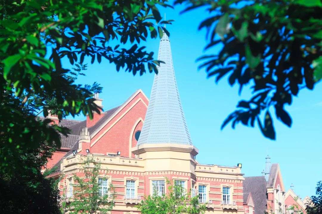 �Ĵ��Ļ���ý�I(y��)�W(xu��)Ժ2024����з�?j��n)?sh��)��