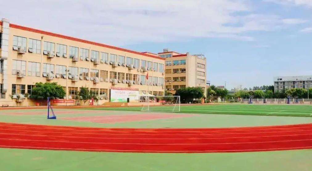 �Ĵ����A�߼������WУ2025�괺������ �� �`�ŉ���֮��