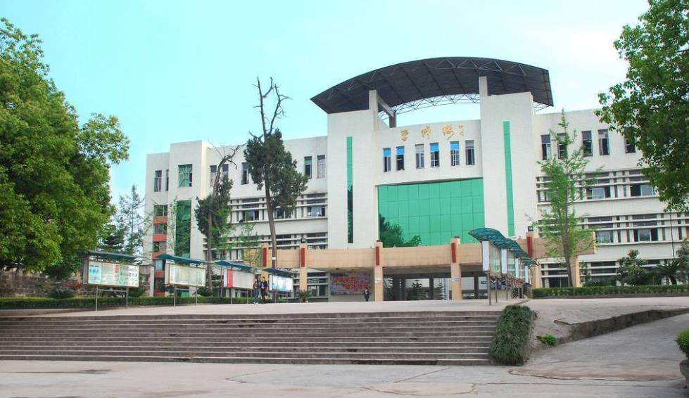 �Ĵ�ʡ�s�h�I�߼��ЌWУ2026����������