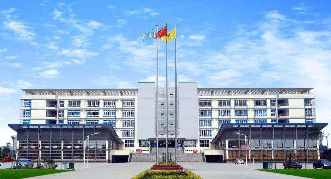 �Ĵ�ʡ�d�����I(y��)�Ќ��W(xu��)У2026����������