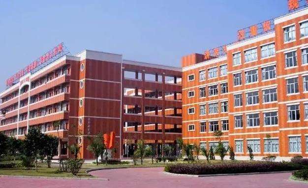 �Ĵ�ʡ���bˇ�g�WУ2026����������