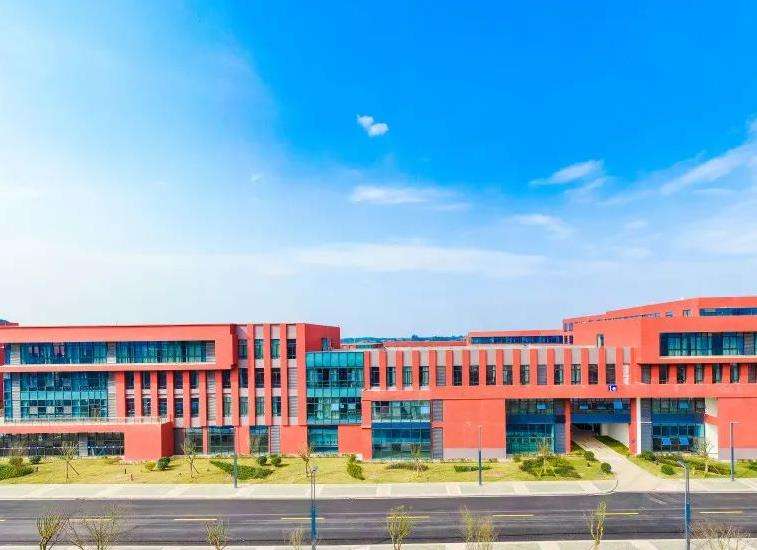 �Ĵ�ʡ��(j��ng)������W(xu��)У2025������Ӌ���������l��