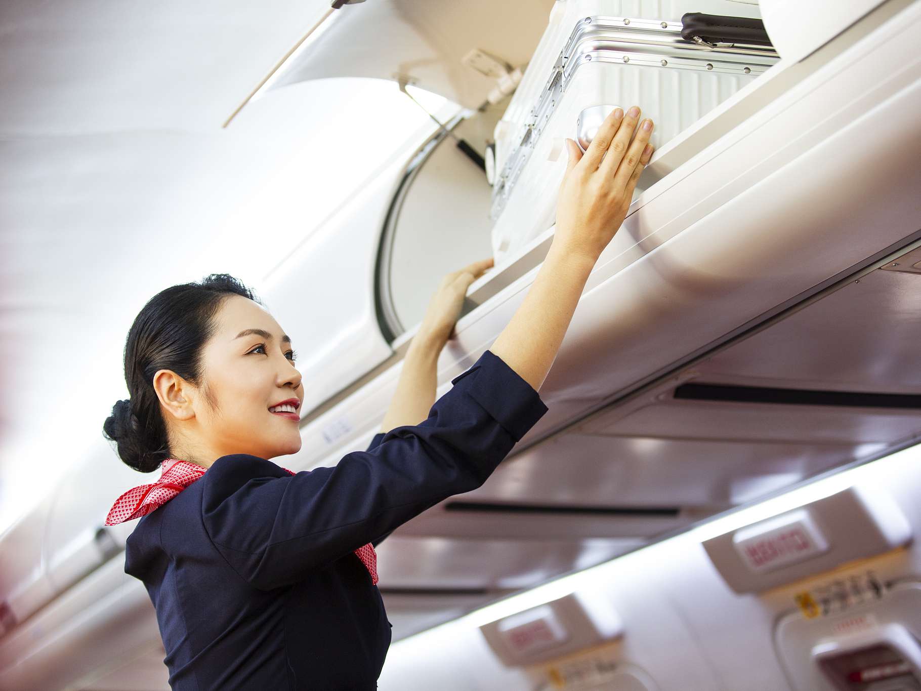 �Ĵ��d�Ƴ��н�ͨ�߼������WУ���շ��Ռ��I����