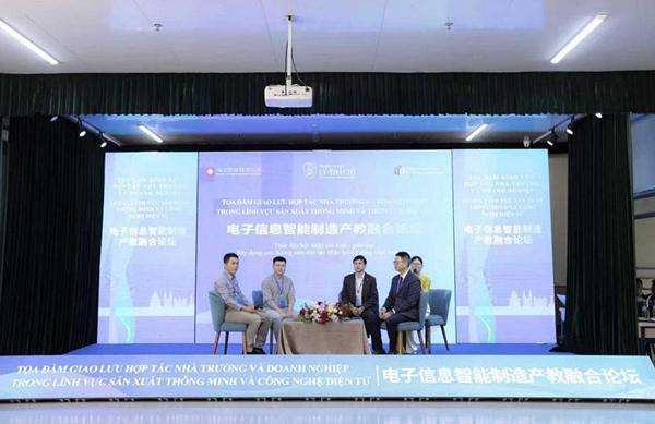 �ό��I(y��)���g��W���c�Ӄȹ��I(y��)�I(y��)�󌣌WУ�_չ(li��n)���k�W