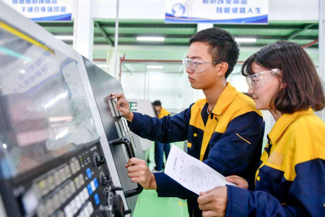 �F�ݡ��̸߿������_���I������������䁾Ͷ�Ԫ�ɲ�֮·