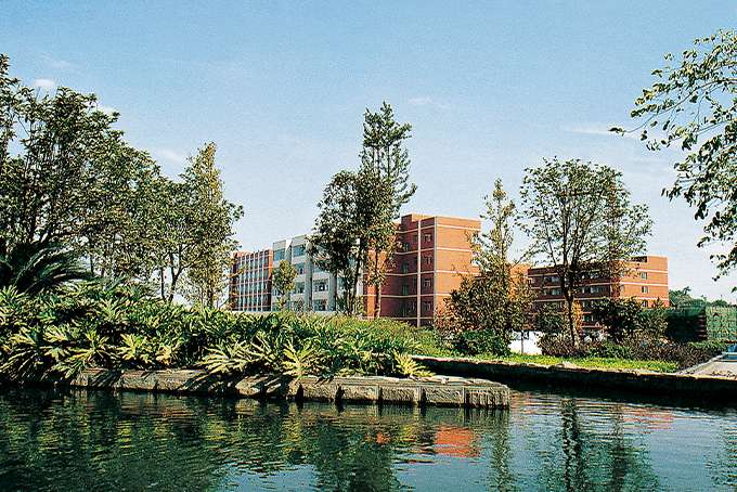 �ؑc�赸�WУ2026����������