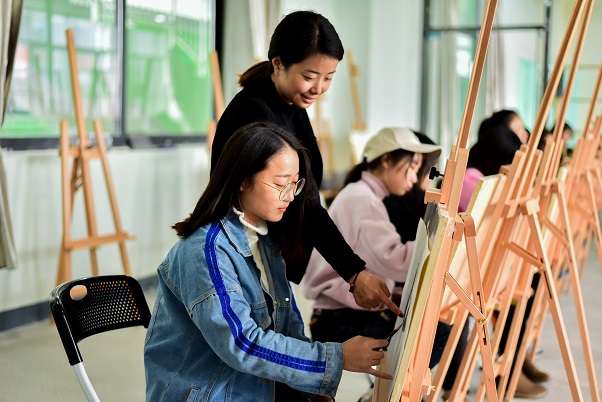 �Ĵ���(j��ng)��(j��)����W(xu��)У���g(sh��)�O(sh��)Ӌ(j��)�c����