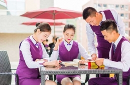 �Ĵ���(j��ng)��(j��)����W(xu��)У���г˄�(w��)