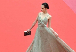 �ɶ��A�����ΌWУӰҕ���������OӋ