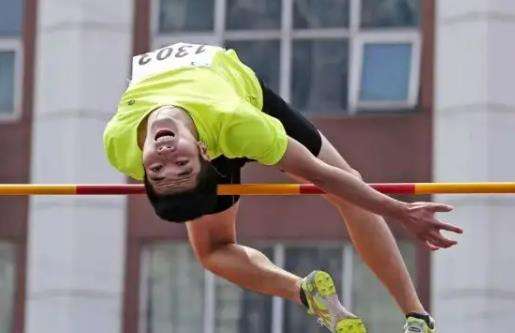 �\��Ӗ�����I