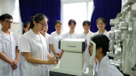 �Ƚ��t��У��ҕ���c���R���I 