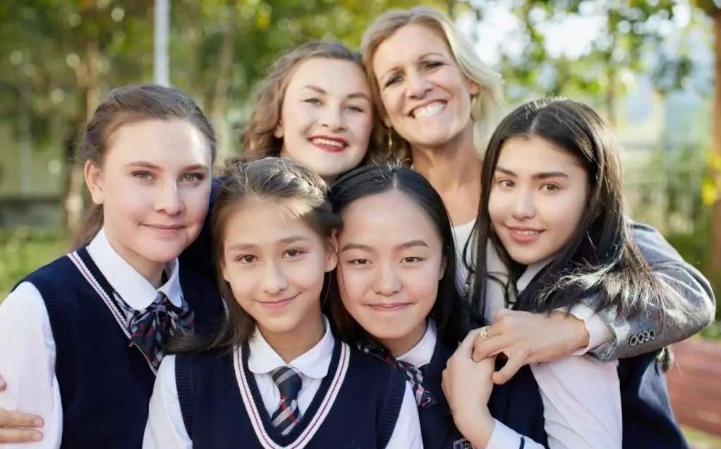 ⼩�Z�N���H���W��