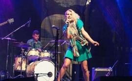 ��������