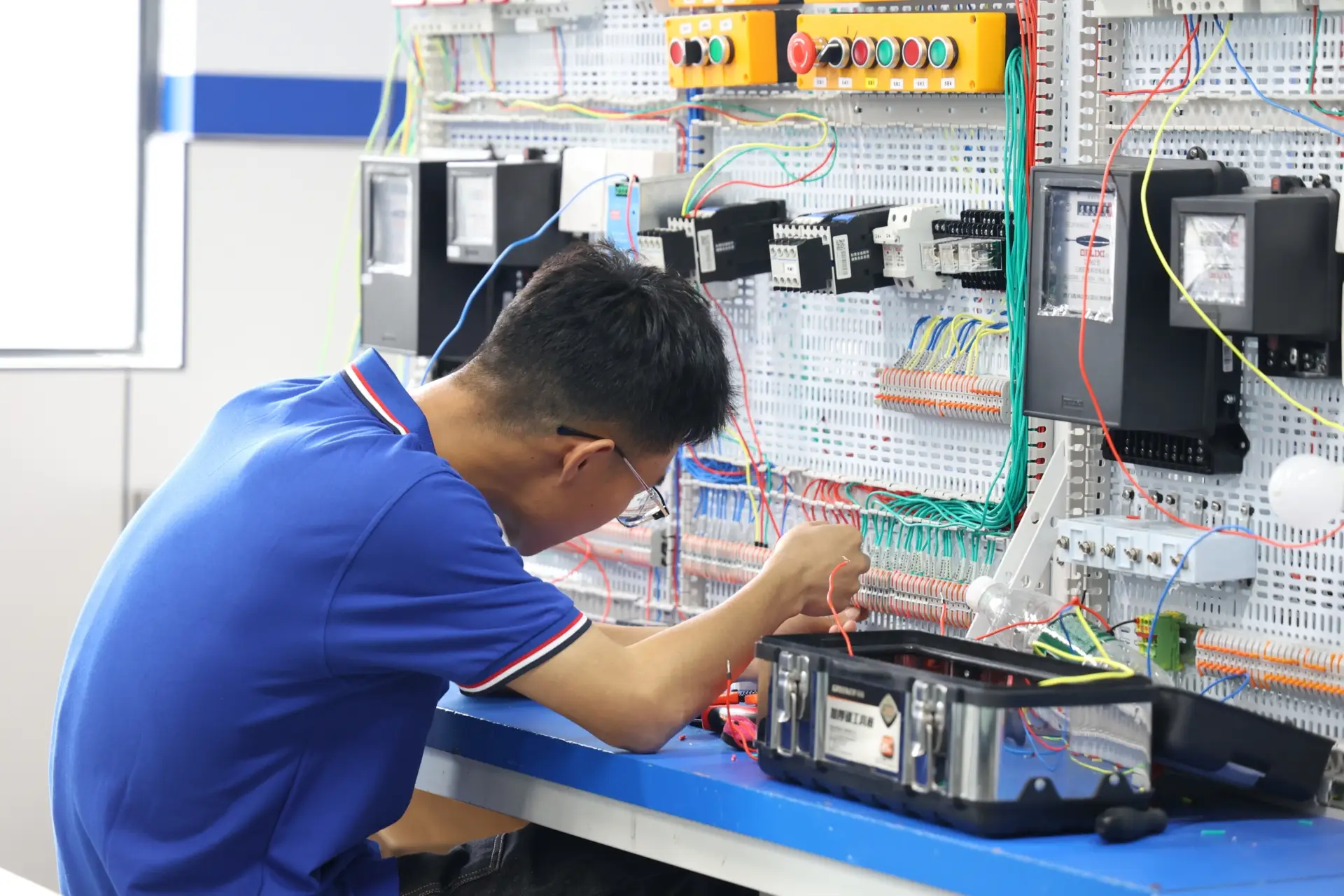 늚��O(sh��)���\(y��n)���c���ƌ�(zhu��n)�I(y��)