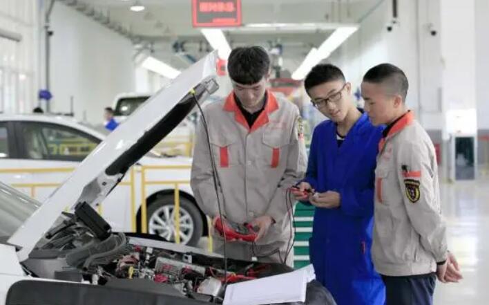 �ɶ���܇�I���g�WУ2022����������